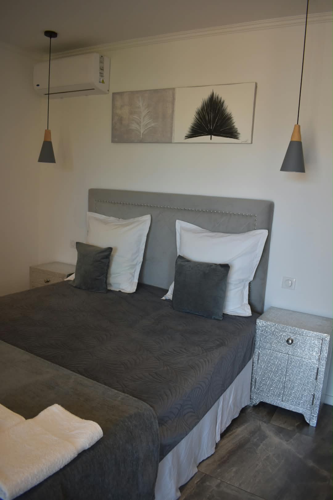Chambre grise à Calenzana